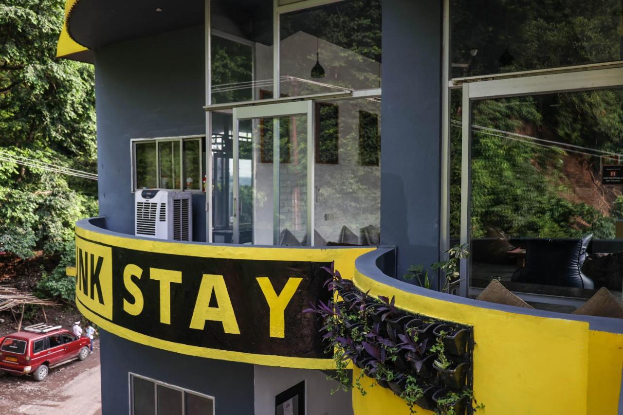 Bunkstay Coworking Hostel & Glamping Rishīkesh Exterior foto