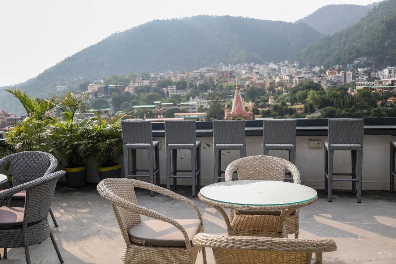 Bunkstay Coworking Hostel & Glamping Rishīkesh Exterior foto
